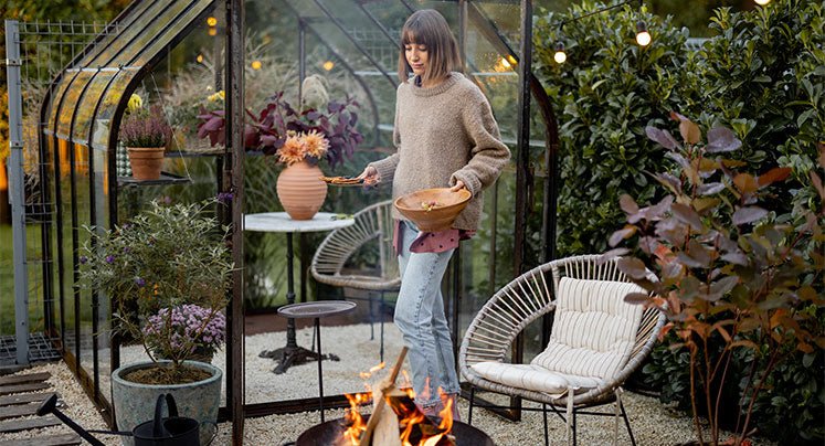 Buyers' Guide To The Best Outdoor LED Lighting For Every Yard - Sonic Electric