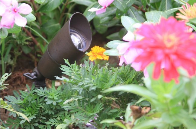 ABBA 5W Cast Brass Landscape Up/Spot Light - Natural or Dark Brass Finish - Sonic Electric