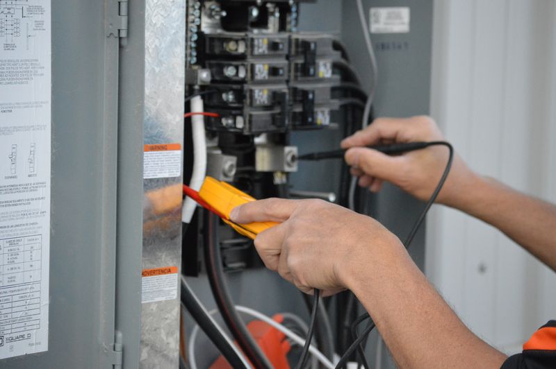 Siemens WEP2211 Uni-Pak Meter Socket: Back in Stock at Sonic Electric! - Sonic Electric