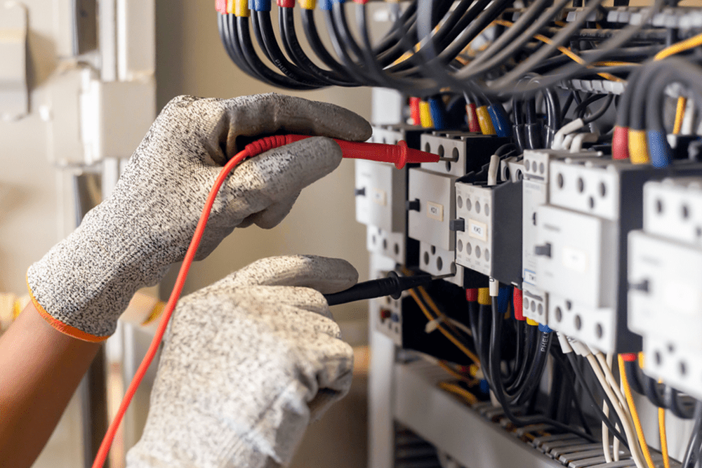 When To Replace A Circuit Breaker: 8 Warning Signs - Sonic Electric