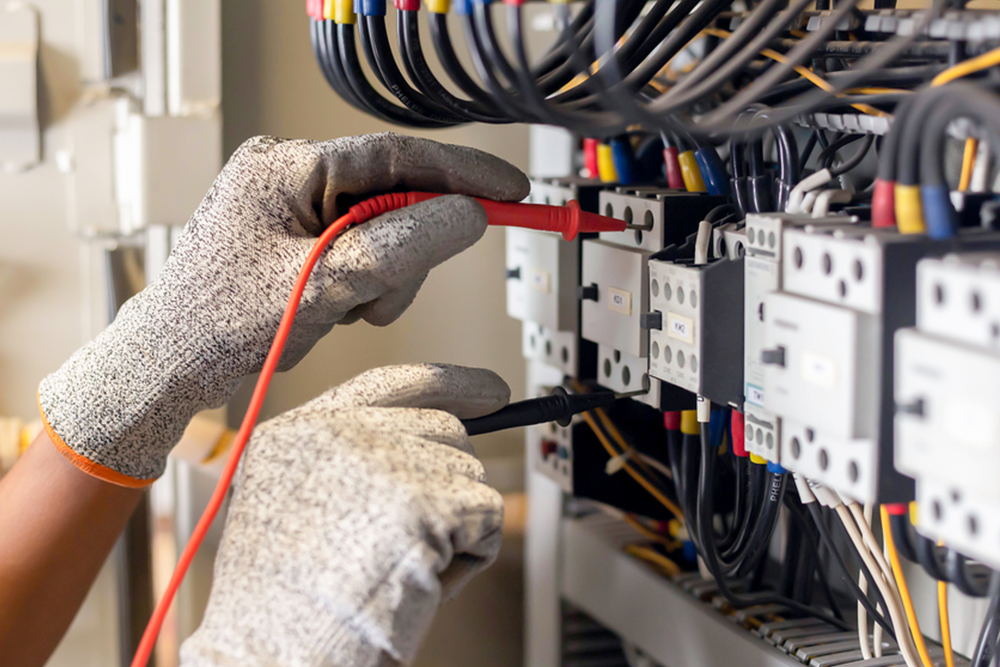 When To Replace A Circuit Breaker: 8 Warning Signs